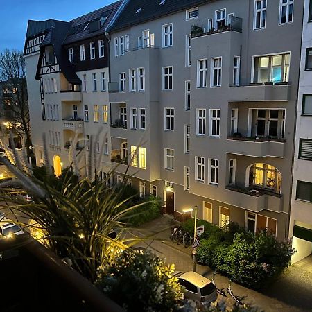 Cozy Modern Apartment With Small Balcony In The Heart Of برلين المظهر الخارجي الصورة