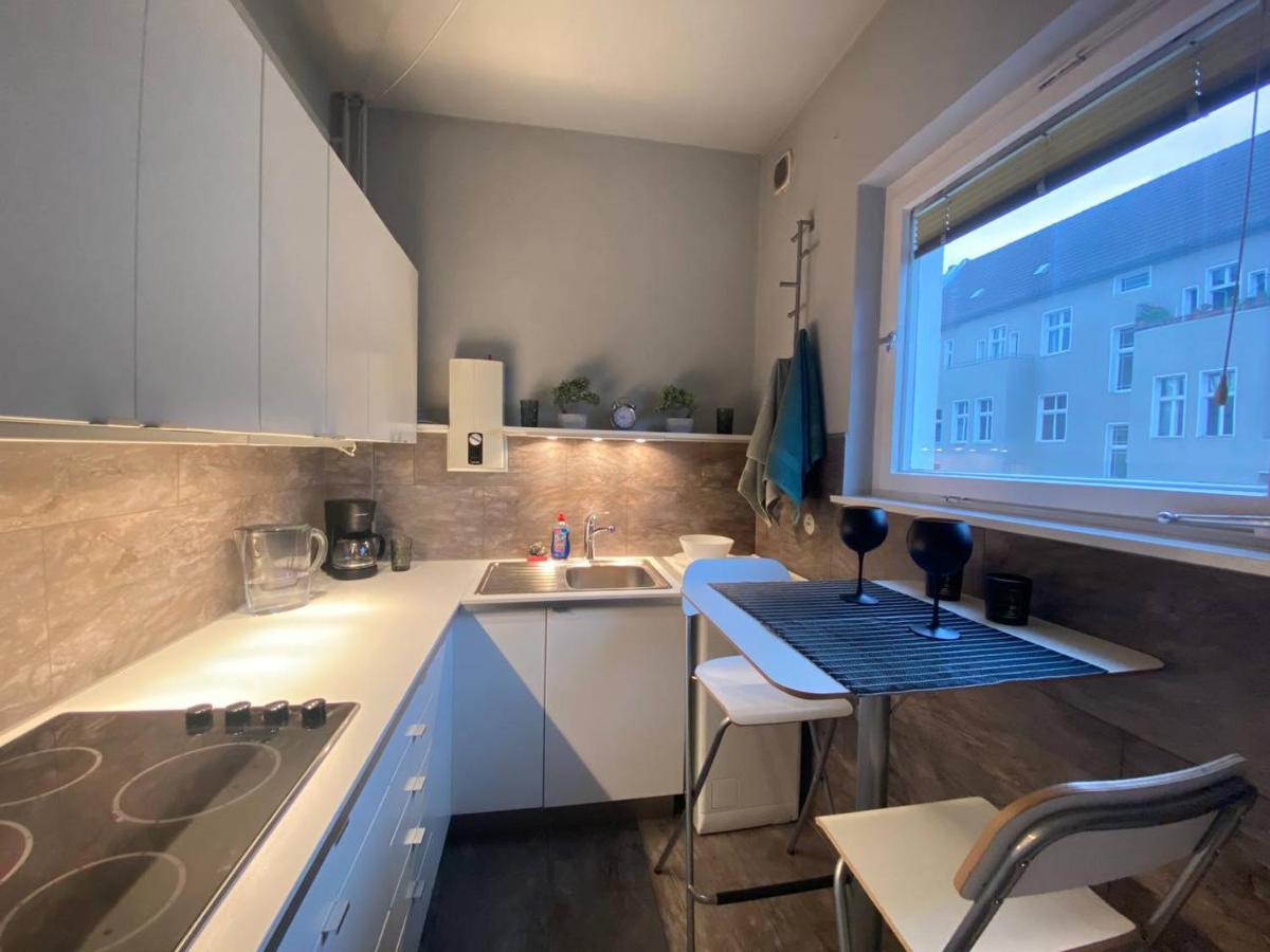 Cozy Modern Apartment With Small Balcony In The Heart Of برلين المظهر الخارجي الصورة